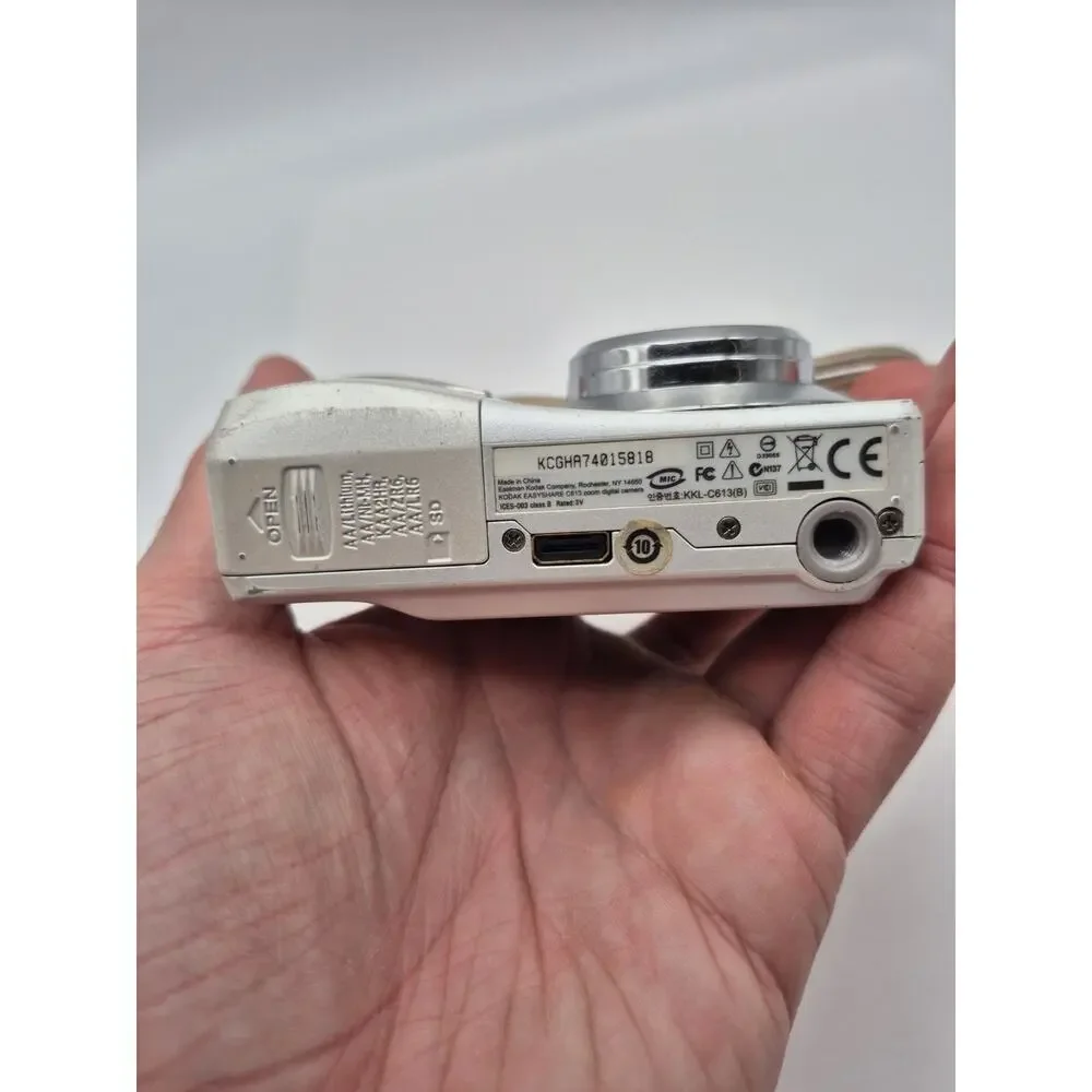 Kodak EasyShare C613 6.2 MP 3X Zoom Silver Digital Camera w/ 2GB SD Card Tested